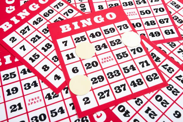 How do you play bingo over zoom